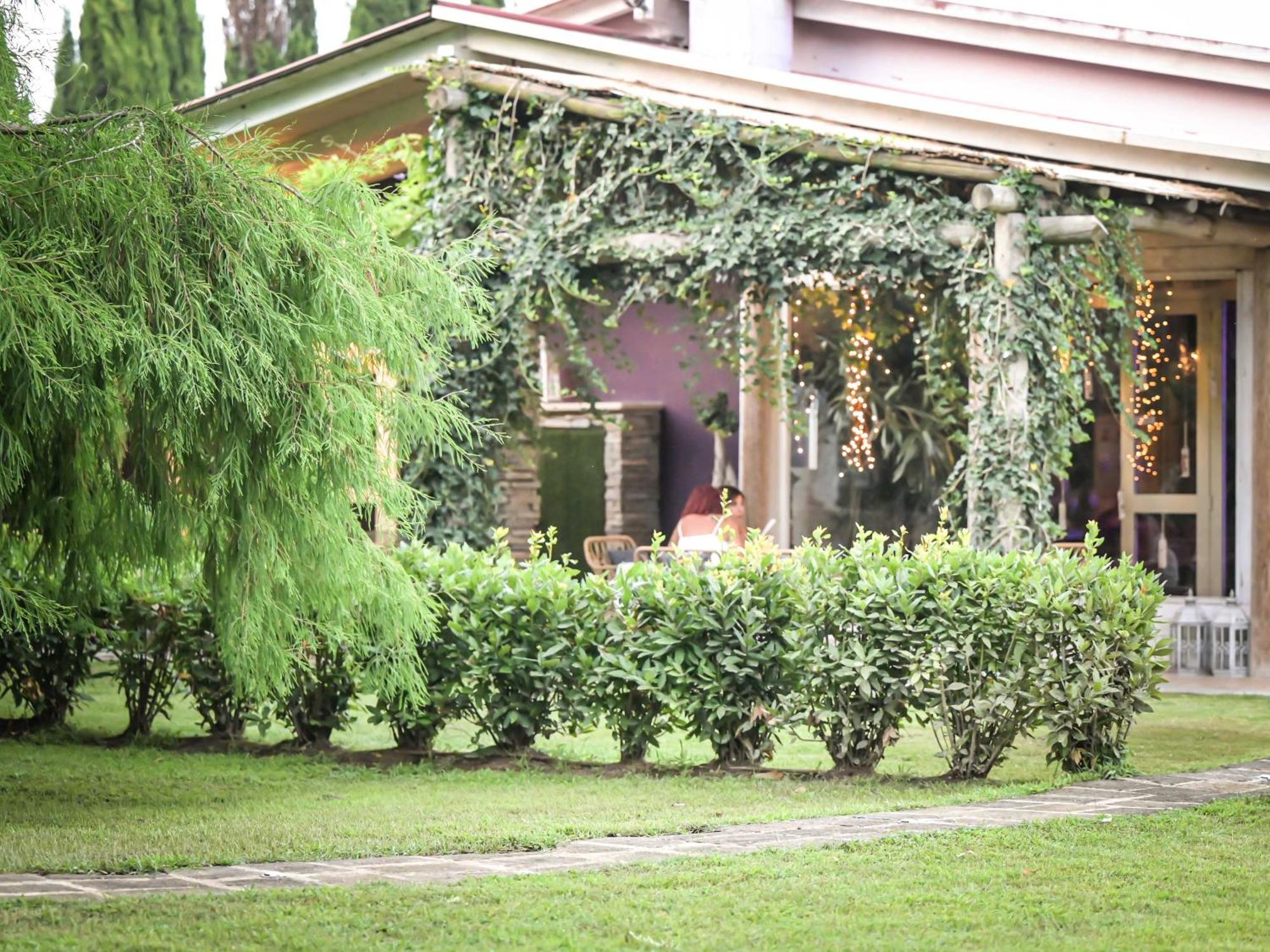 Paradise Ranch Hotel Borgo Sabotino Exterior foto